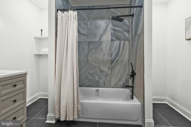 2321 MADISON AVE, Baltimore, MD 21217