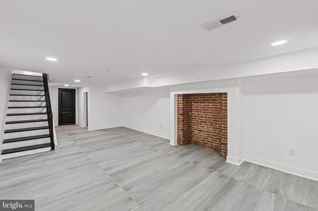 2321 MADISON AVE, Baltimore, MD 21217