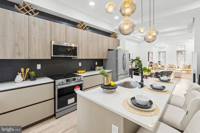 2321 MADISON AVE, Baltimore, MD 21217