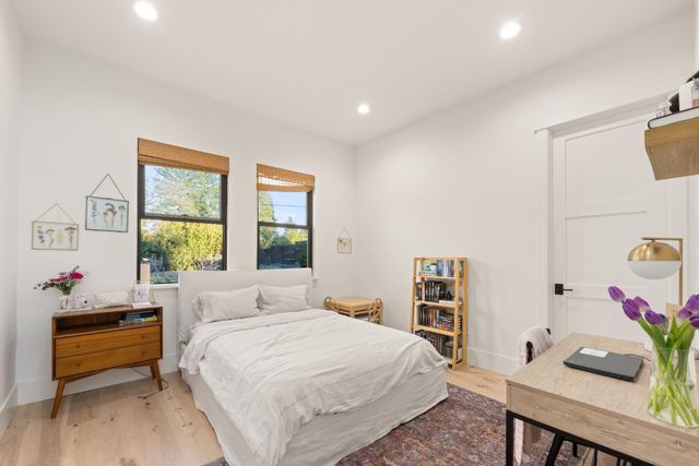 5570 Foothill Rd, Rocklin, CA 95677