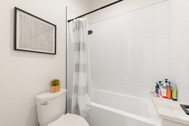 5570 Foothill Rd, Rocklin, CA 95677