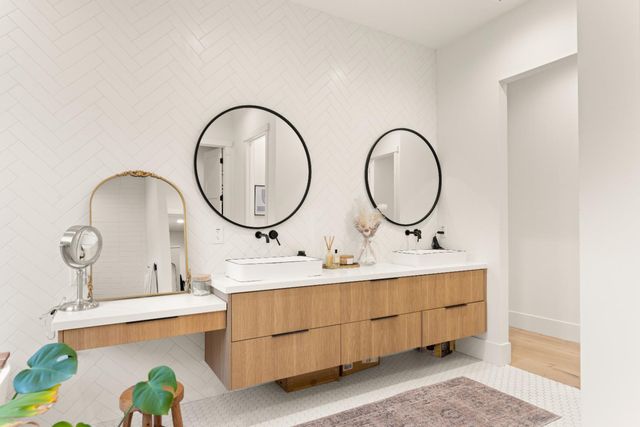 5570 Foothill Rd, Rocklin, CA 95677