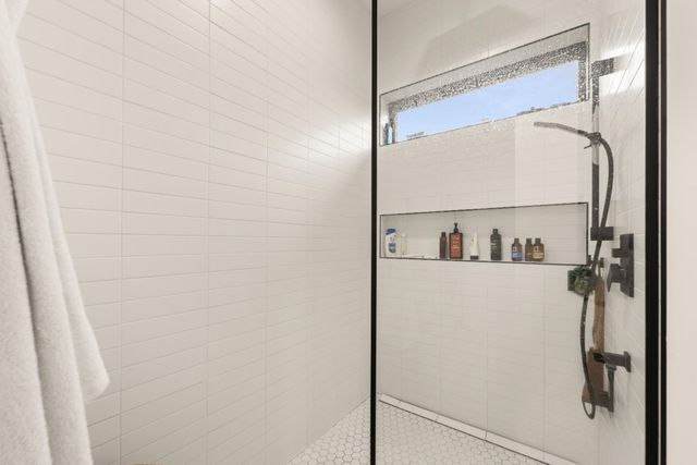 5570 Foothill Rd, Rocklin, CA 95677