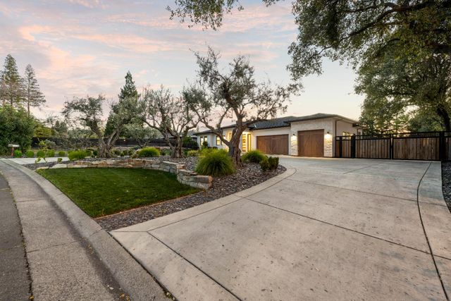 5570 Foothill Rd, Rocklin, CA 95677