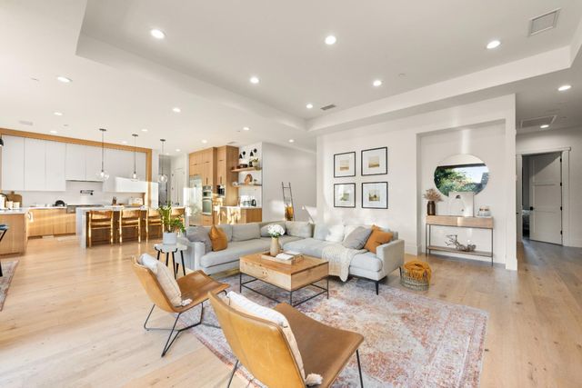 5570 Foothill Rd, Rocklin, CA 95677