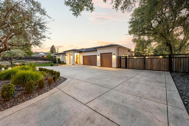 5570 Foothill Rd, Rocklin, CA 95677