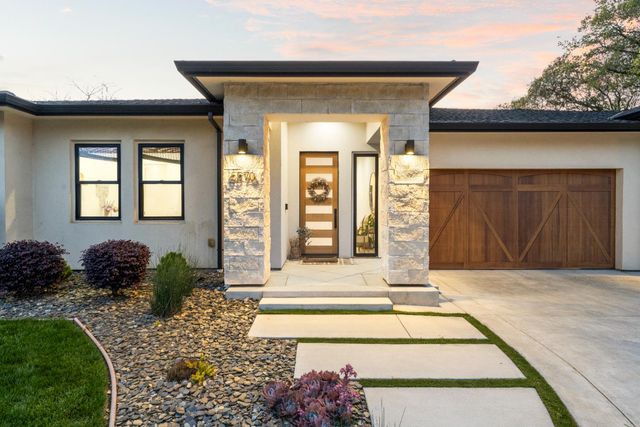 5570 Foothill Rd, Rocklin, CA 95677