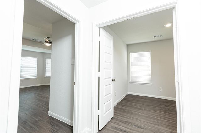 2312 Mooneye Court, Conroe, TX 77384
