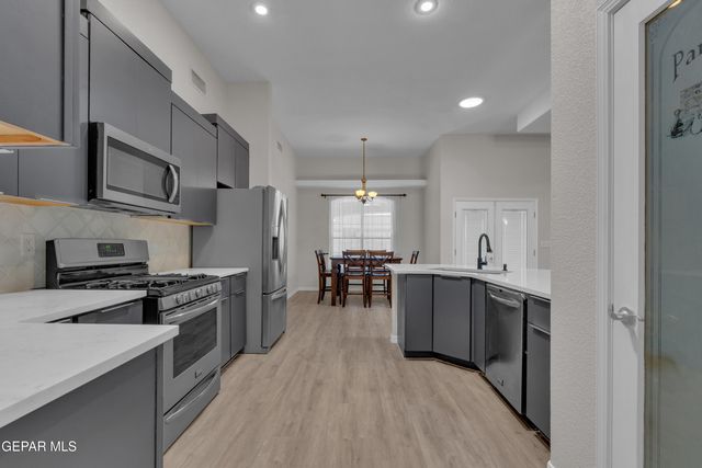 5972 CARTAGENA Circle, El Paso, TX 79932