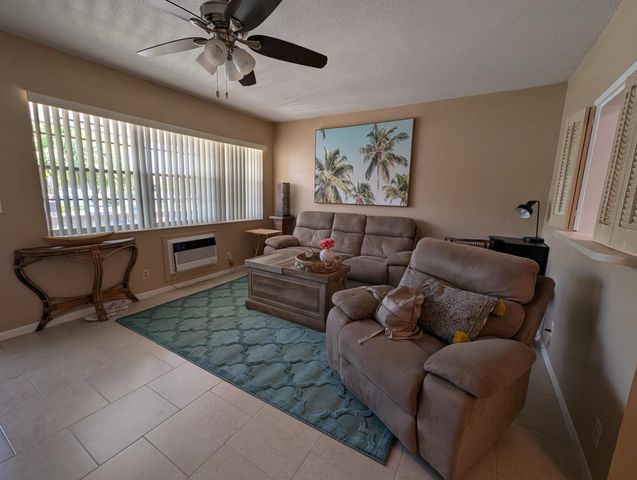 190 Easthampton H, West Palm Beach, FL 33417