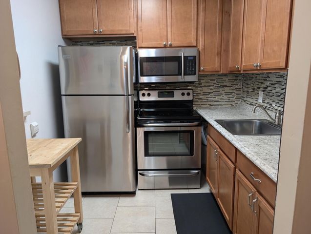 190 Easthampton H, West Palm Beach, FL 33417