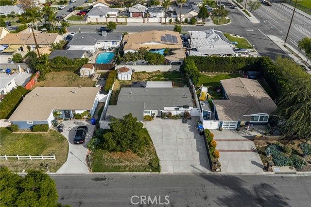 5208 N Leaf, Azusa, CA 91702