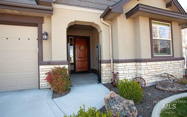 93 S Wildgrass Way, Star, ID 83669