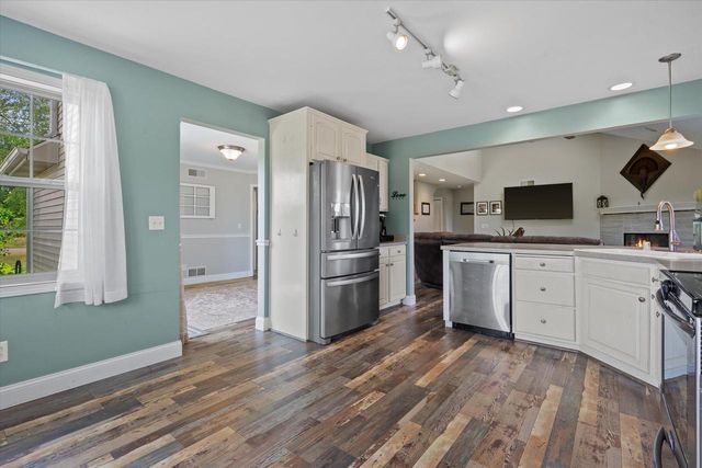 N7101 Lakeshore AVENUE, Elkhorn, WI 53121