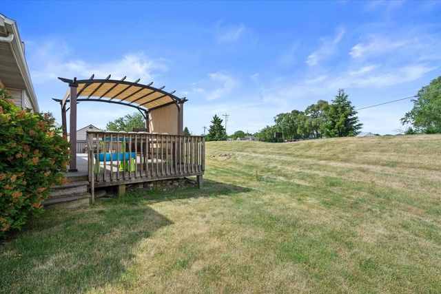 N7101 Lakeshore AVENUE, Elkhorn, WI 53121