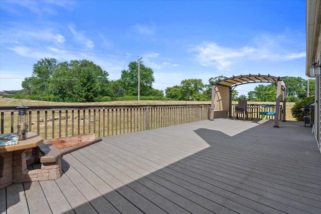 N7101 Lakeshore AVENUE, Elkhorn, WI 53121
