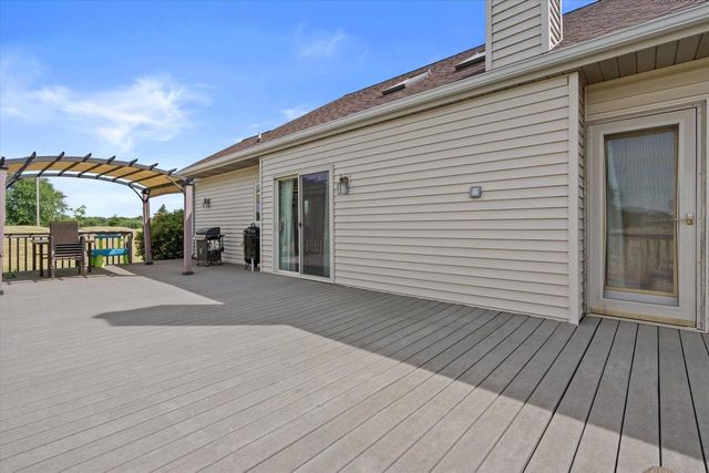 N7101 Lakeshore AVENUE, Elkhorn, WI 53121
