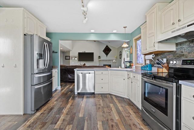 N7101 Lakeshore AVENUE, Elkhorn, WI 53121