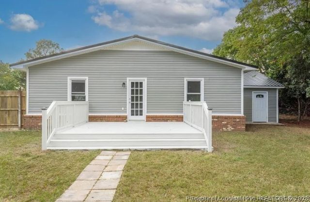 820 Algood Avenue, Hope Mills, NC 28348