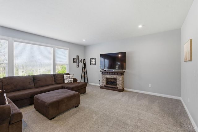 1267 Autumnview Drive, Batavia Twp, OH 45103