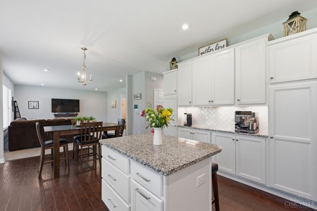 1267 Autumnview Drive, Batavia Twp, OH 45103