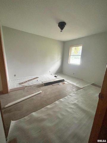 207 BAKER Drive, Metropolis, IL 62960