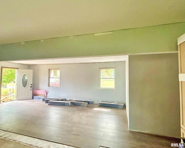 207 BAKER Drive, Metropolis, IL 62960