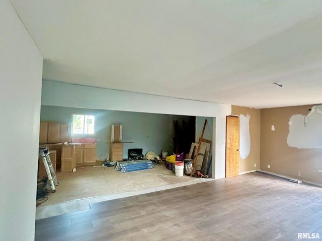 207 BAKER Drive, Metropolis, IL 62960