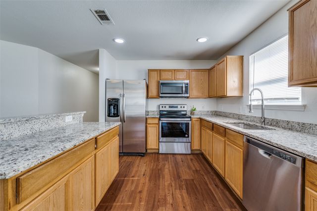 8904 Sagebrush Trail, Cross Roads, TX 76227