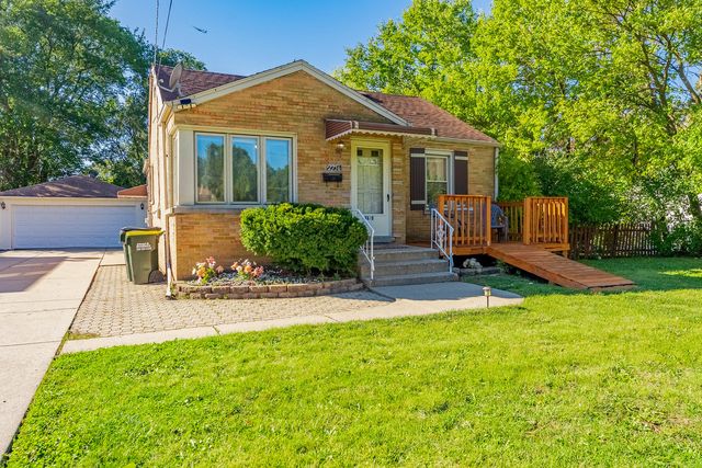 2756 Landen Drive, Melrose Park, IL 60164