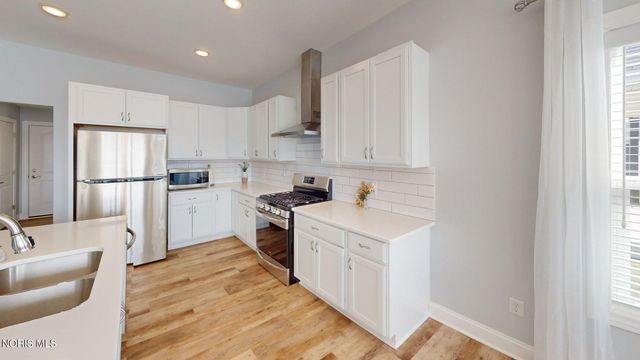 1855 Fiddlers Way, Waterville, OH 43566