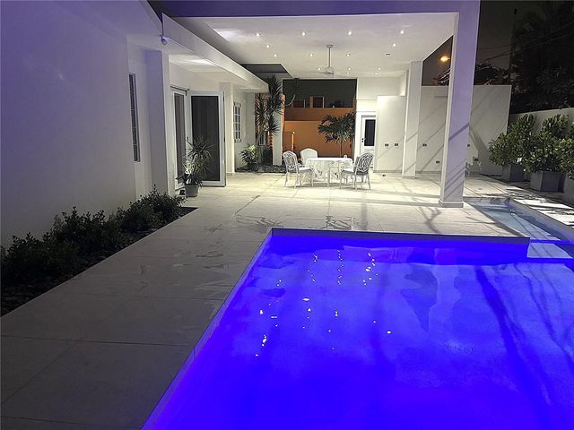 H GREEN HILL, Guaynabo, PR 00966