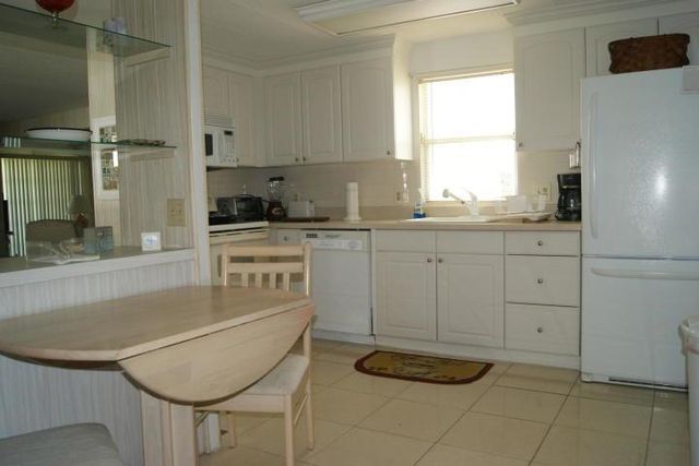 6948 SE Delegate Street, Hobe Sound, FL 33455