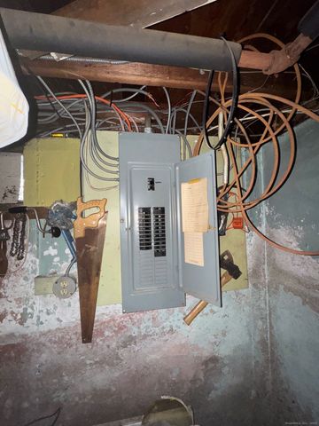 37 Morris Lane, Milford, CT 06460