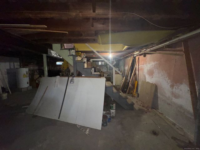 37 Morris Lane, Milford, CT 06460