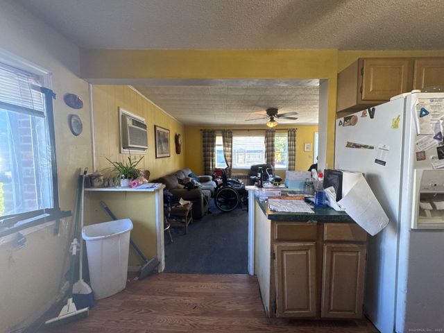 37 Morris Lane, Milford, CT 06460