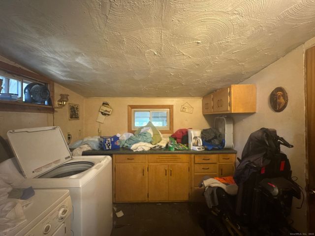 37 Morris Lane, Milford, CT 06460