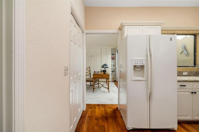 2326 HARBOUR OAKS DRIVE, Longboat Key, FL 34228