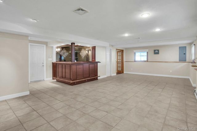 33 Pittoni Drive, Commack, NY 11725