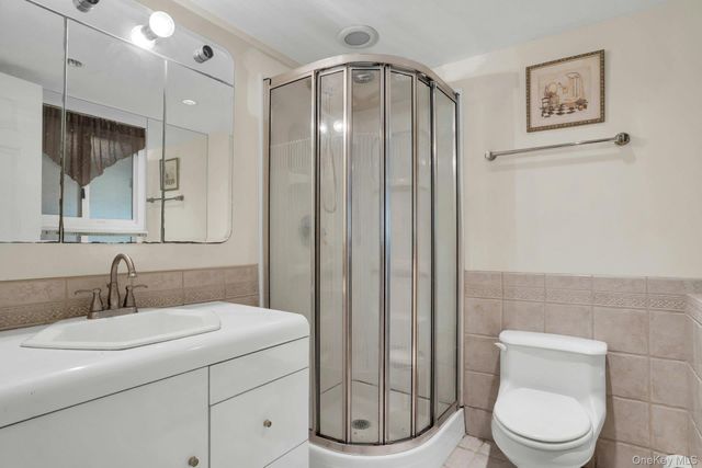 33 Pittoni Drive, Commack, NY 11725