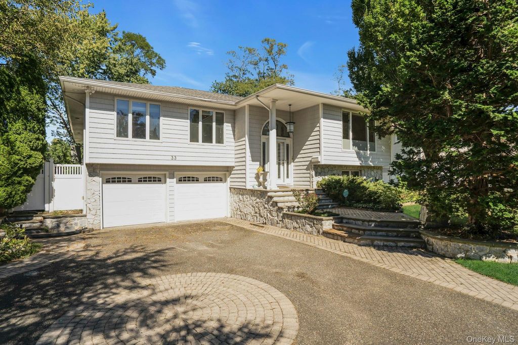 33 Pittoni Drive, Commack, NY 11725