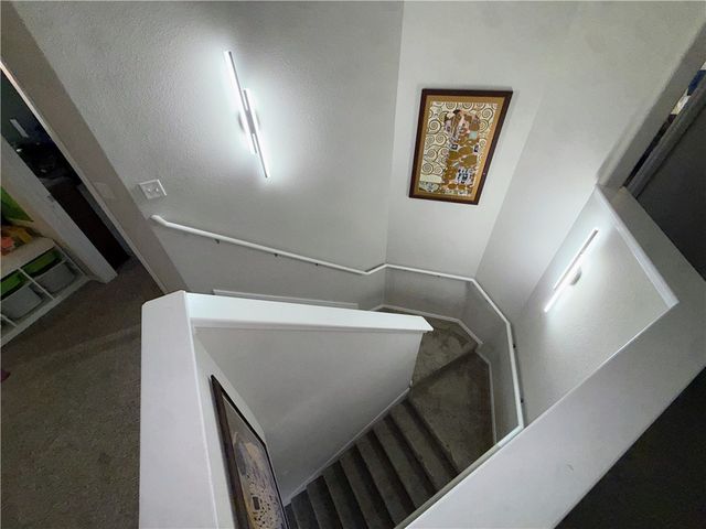 620 Woodcreek Loop, Lowell, AR 72745