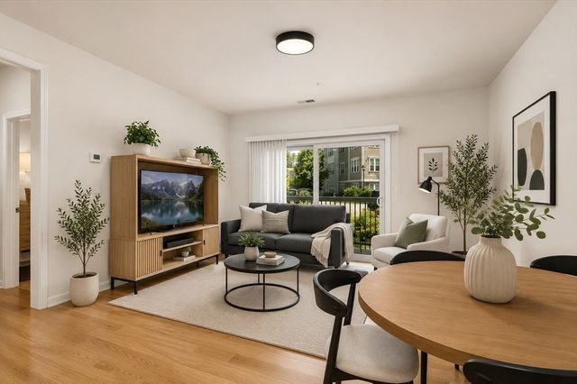 220 Martins Landing 102, North Reading, MA 01867