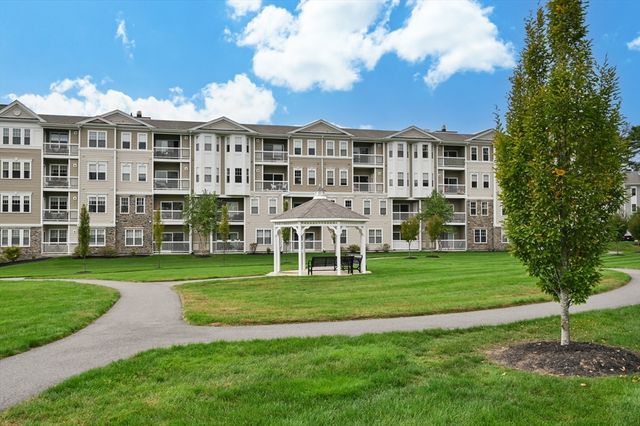 220 Martins Landing 102, North Reading, MA 01867