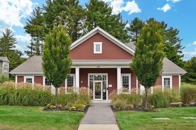 220 Martins Landing 102, North Reading, MA 01867