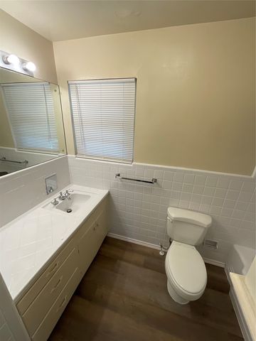 5767 Rockhill Road, Fort Worth, TX 76112
