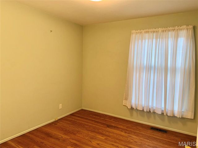 1320 Pepperhill Drive, Florissant, MO 63033