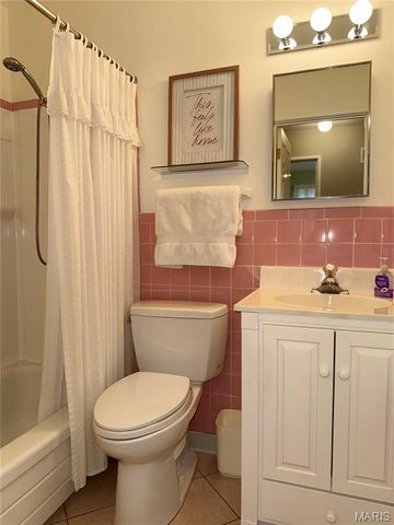 1320 Pepperhill Drive, Florissant, MO 63033