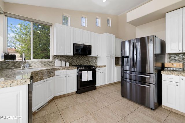 5520 High Rock Way, Sparks, NV 89431