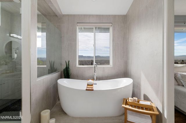 5520 High Rock Way, Sparks, NV 89431